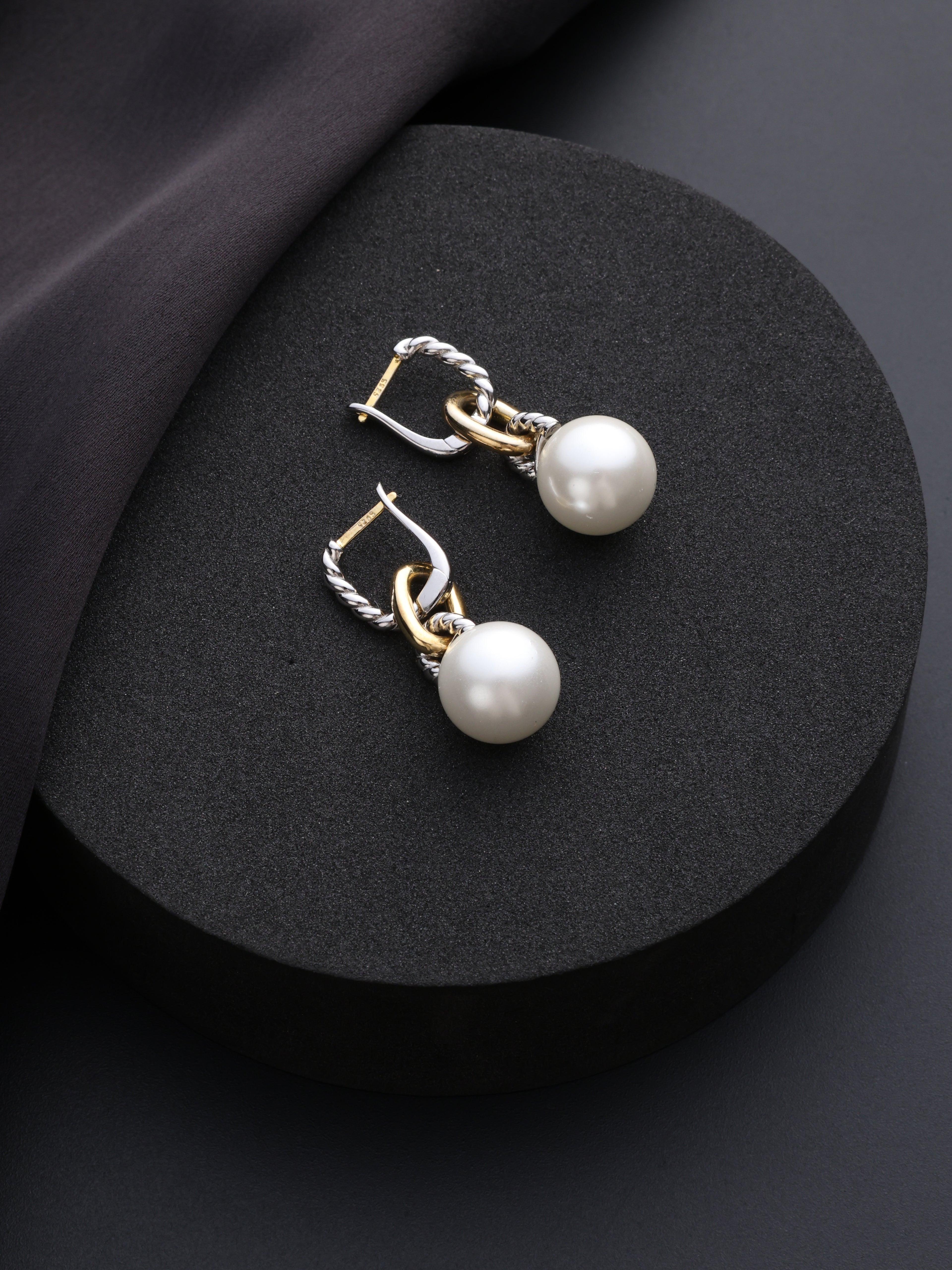 Classic Pearl Earrings