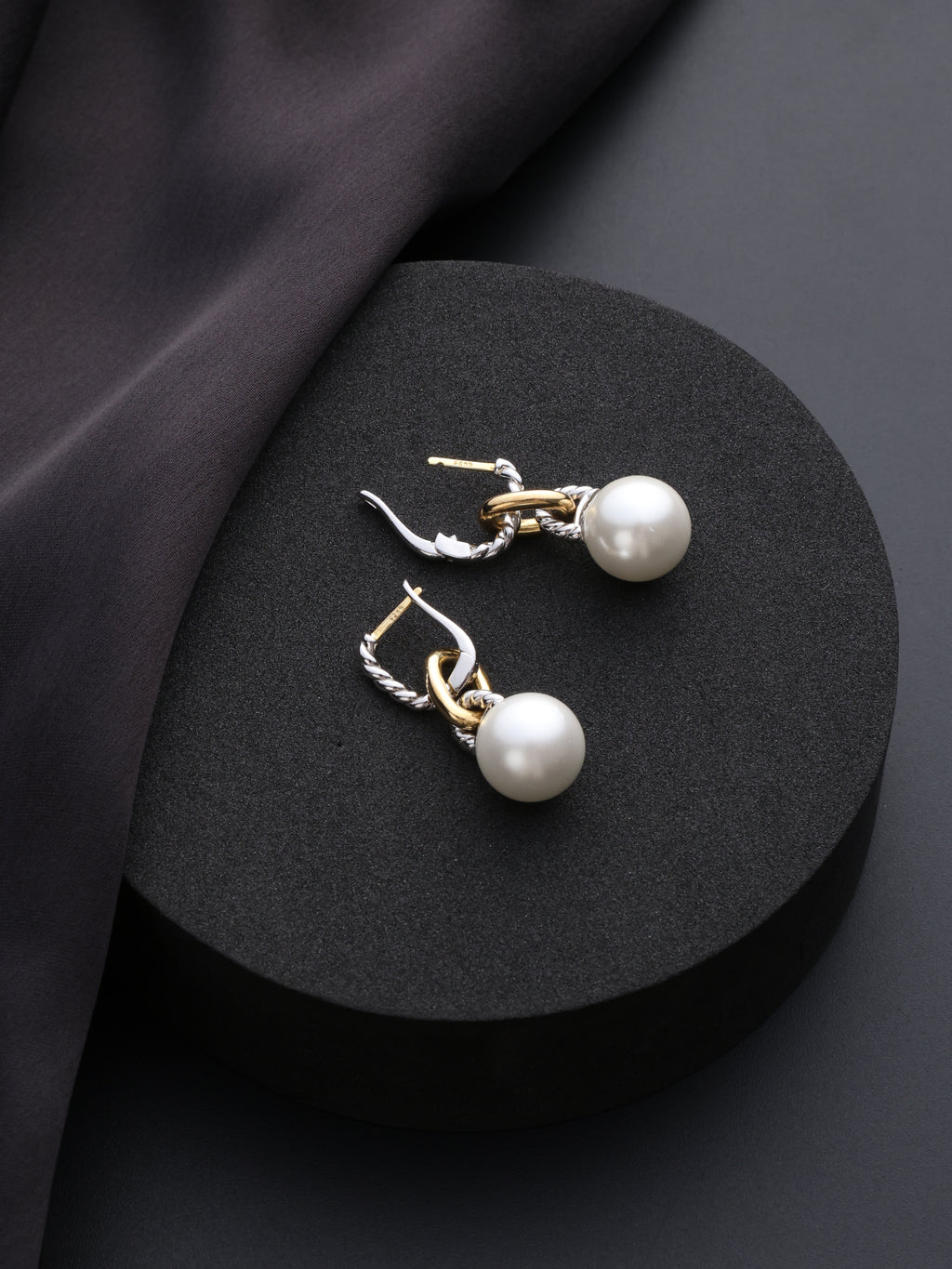 Classic Pearl Earrings