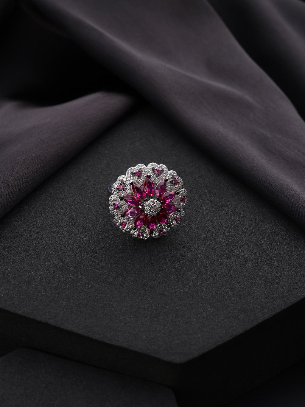 Gulabi Pushp Ring