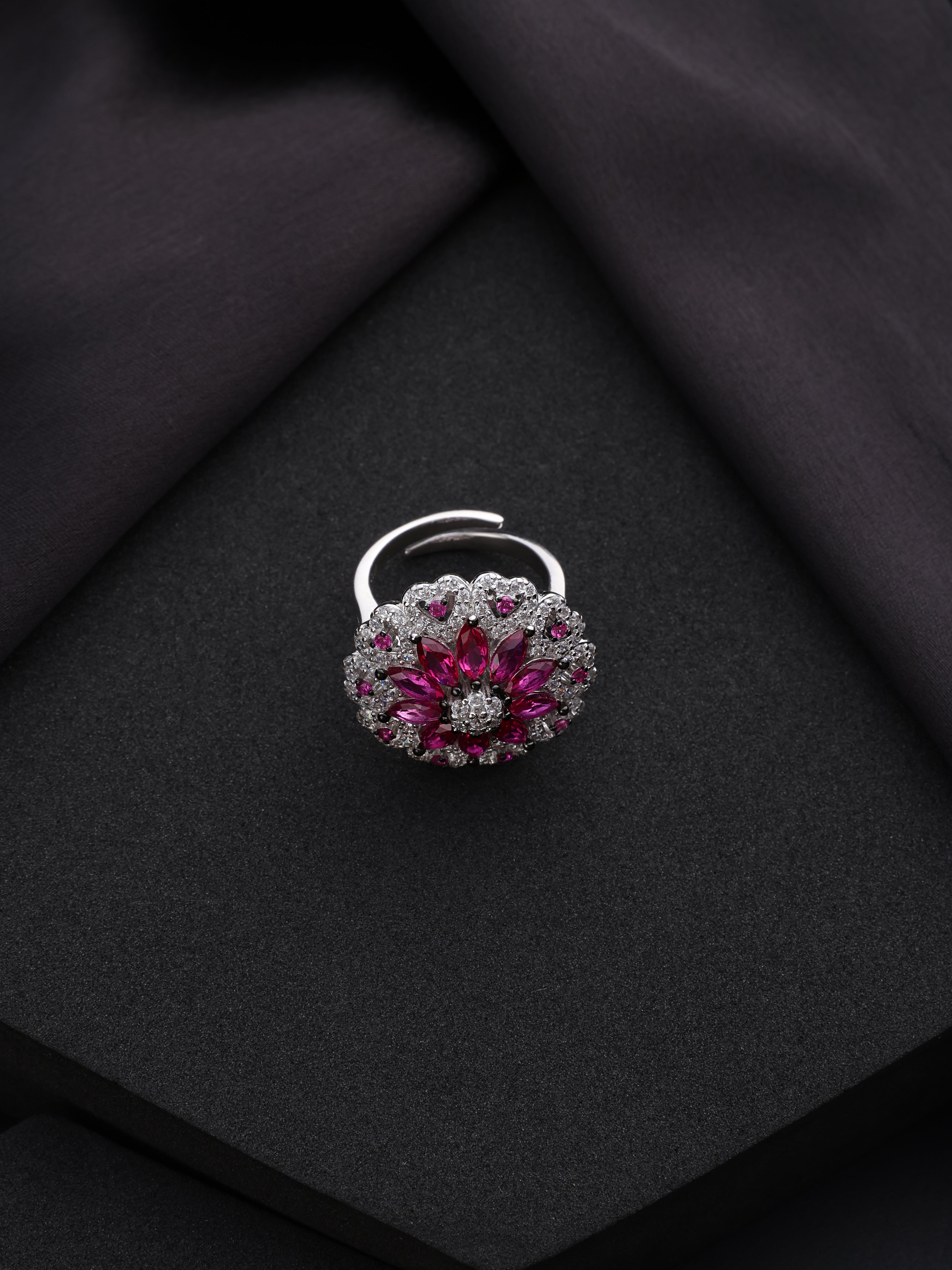 Gulabi Pushp Ring