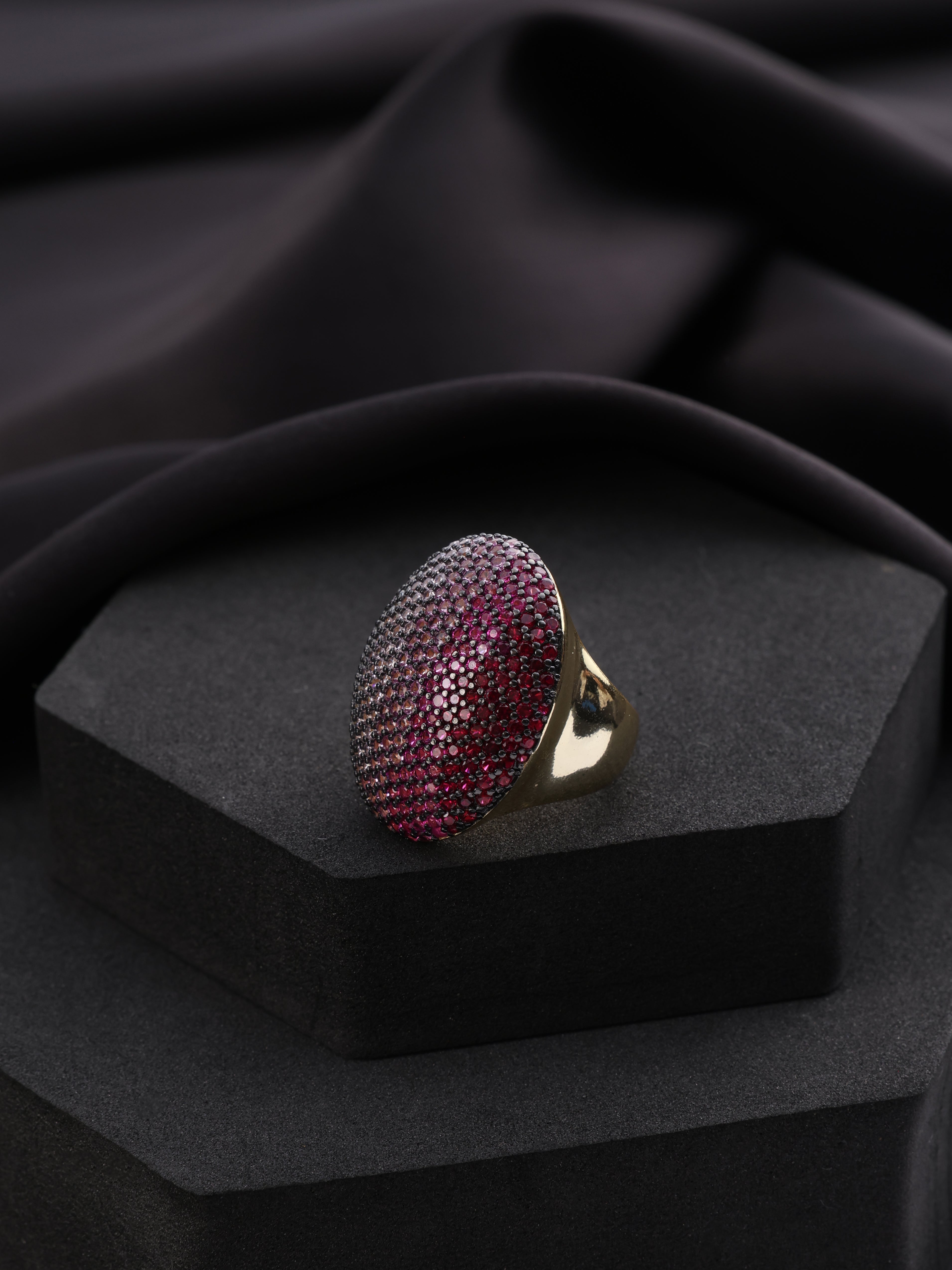 Scarlet Majesty Ring