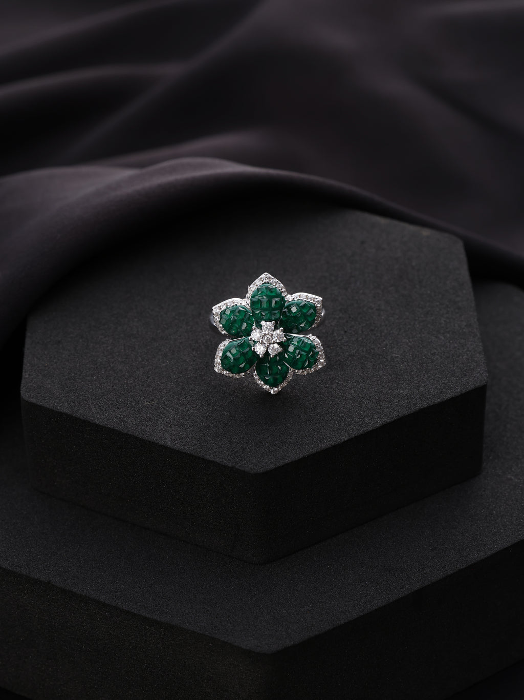 Emerald Flower Ring