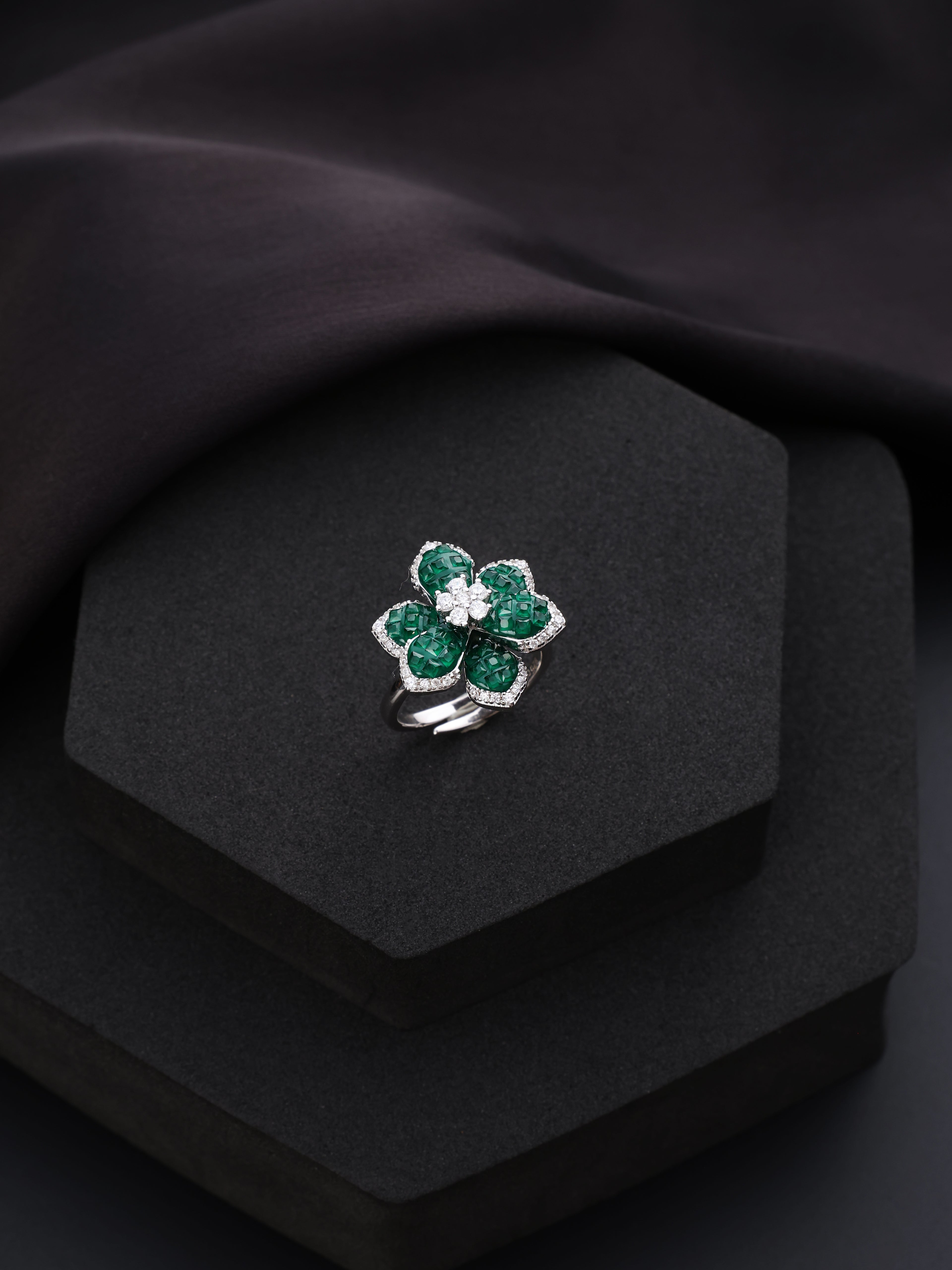 Emerald Flower Ring