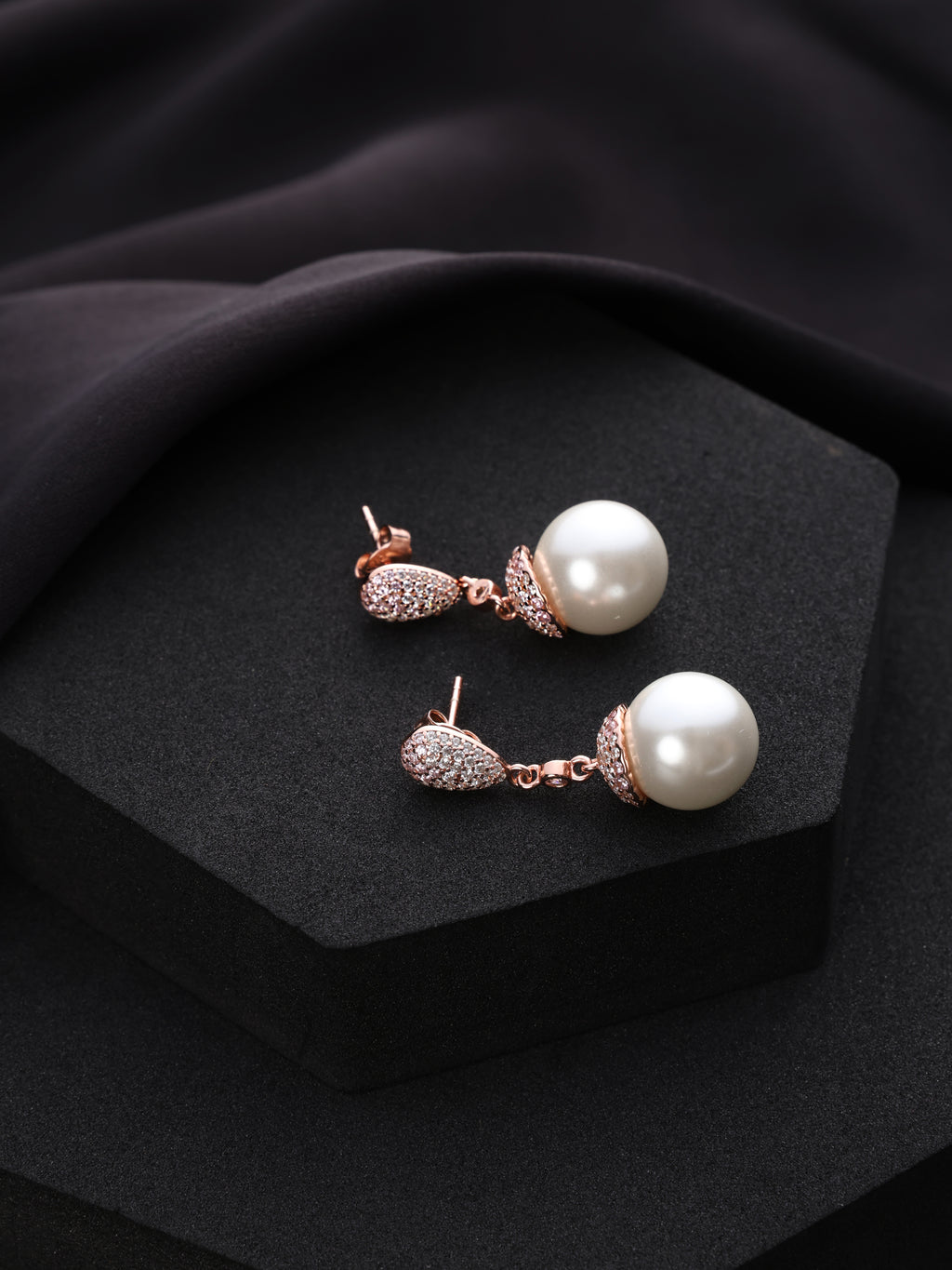 Pearl Kiss Drops