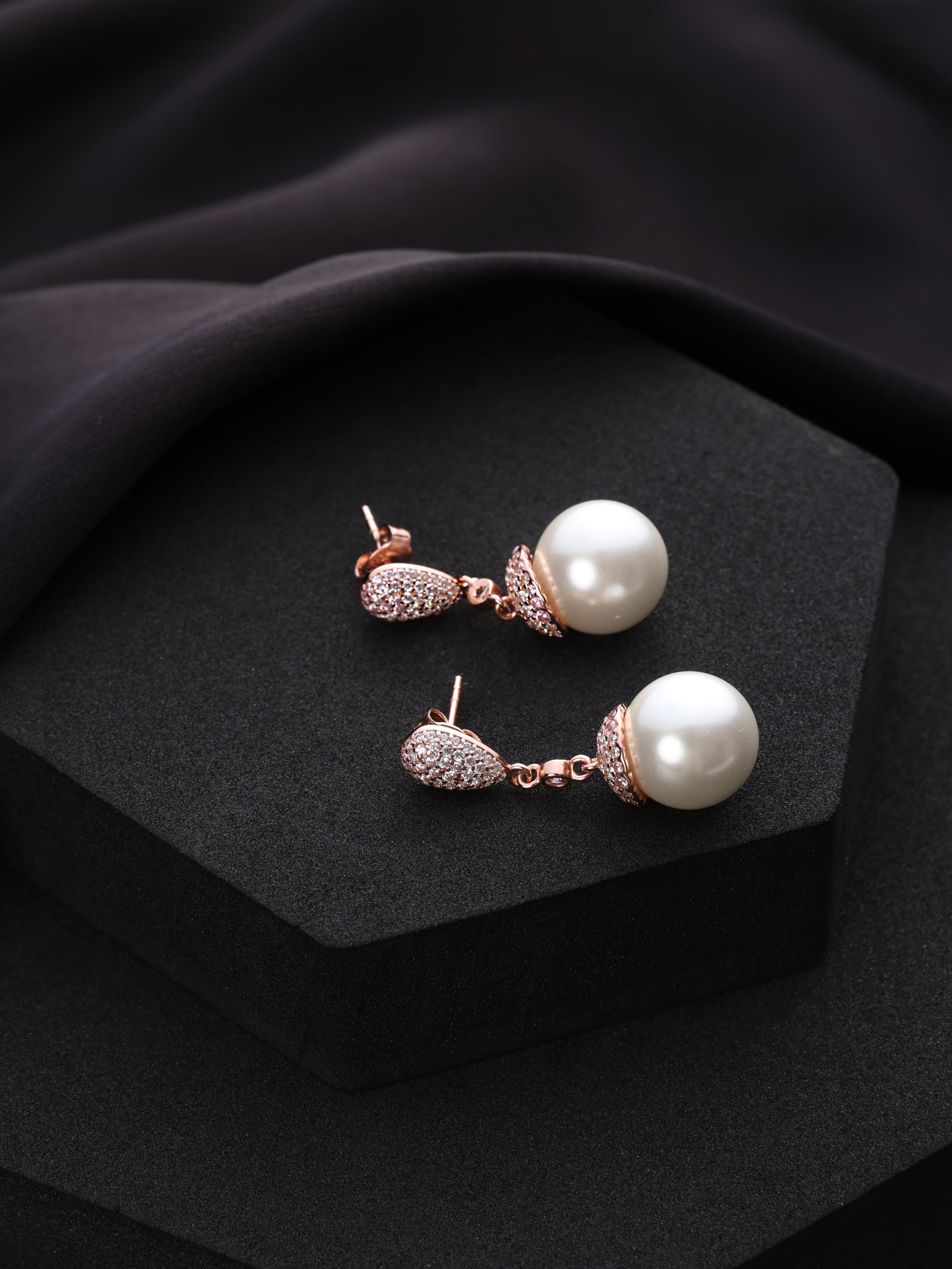 Pearl Kiss Drops