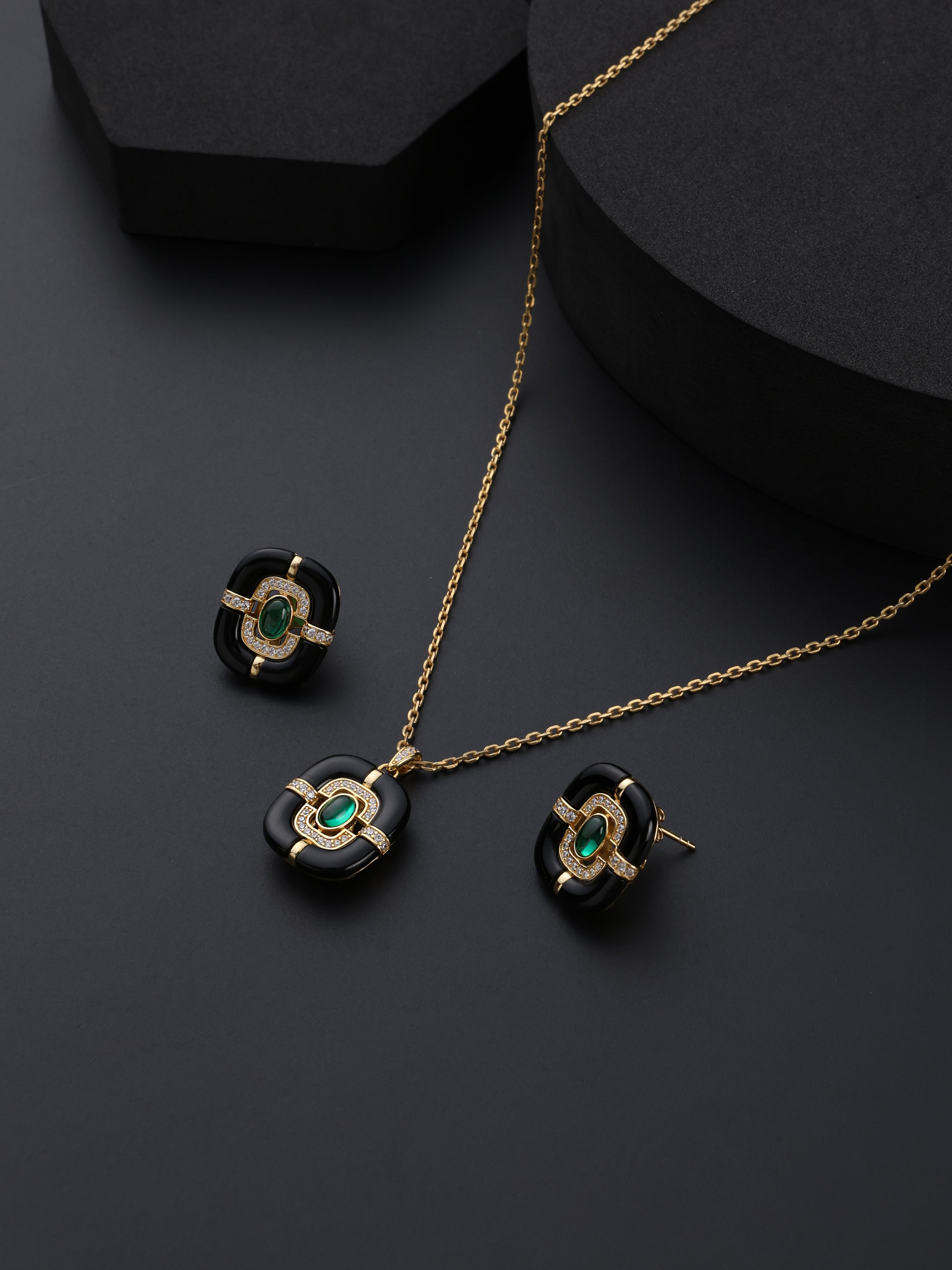 Black Aura Pendant Set