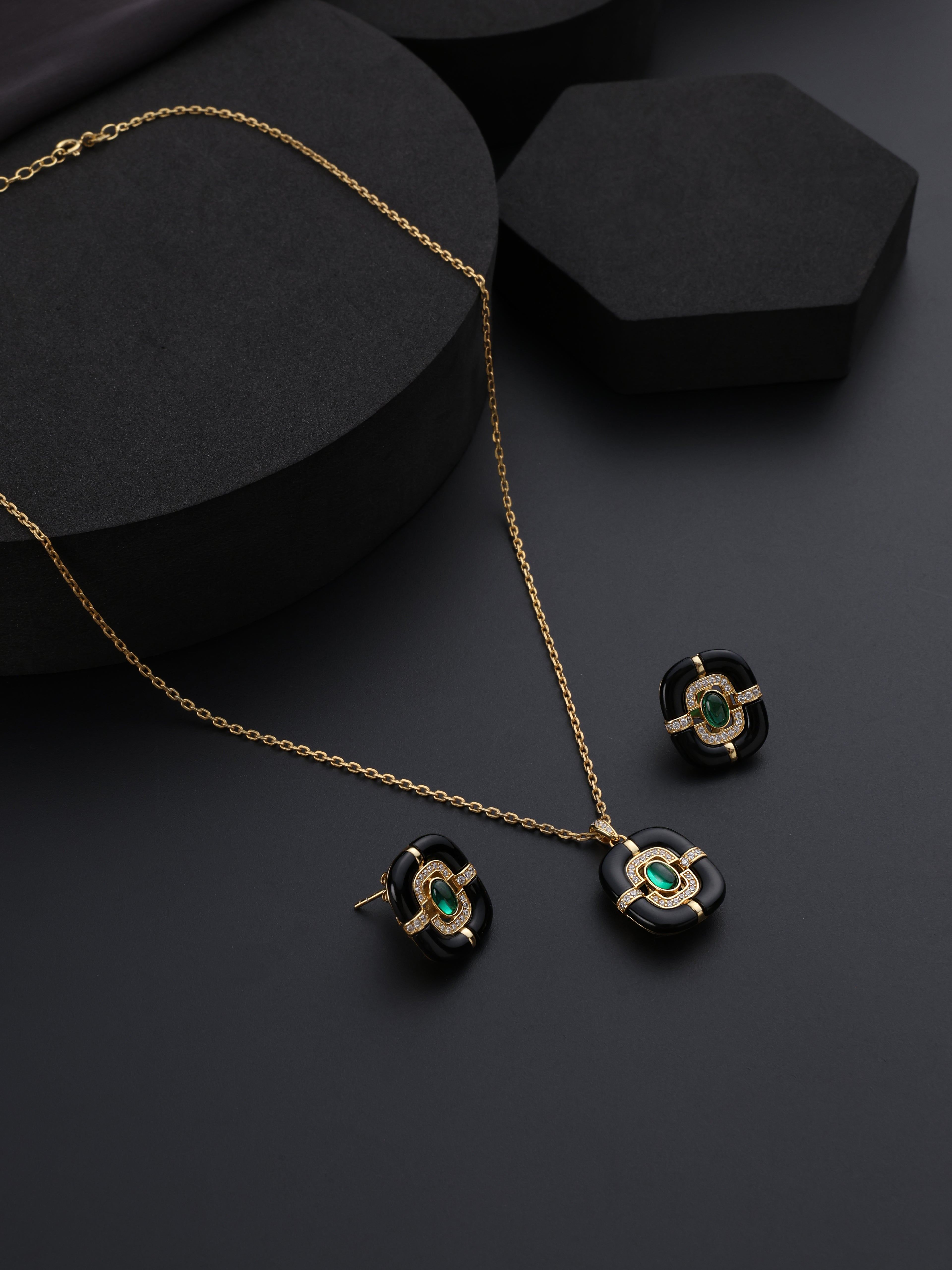 Black Aura Pendant Set