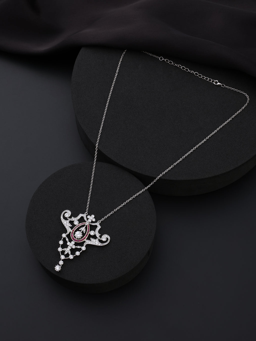 Signature Love Pendant Chain