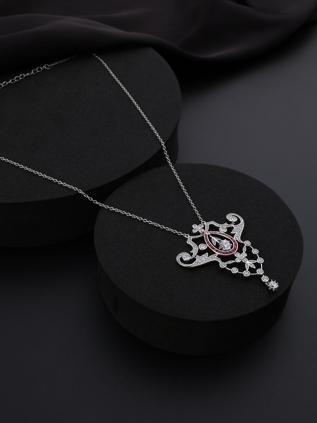 Signature Love Pendant Chain