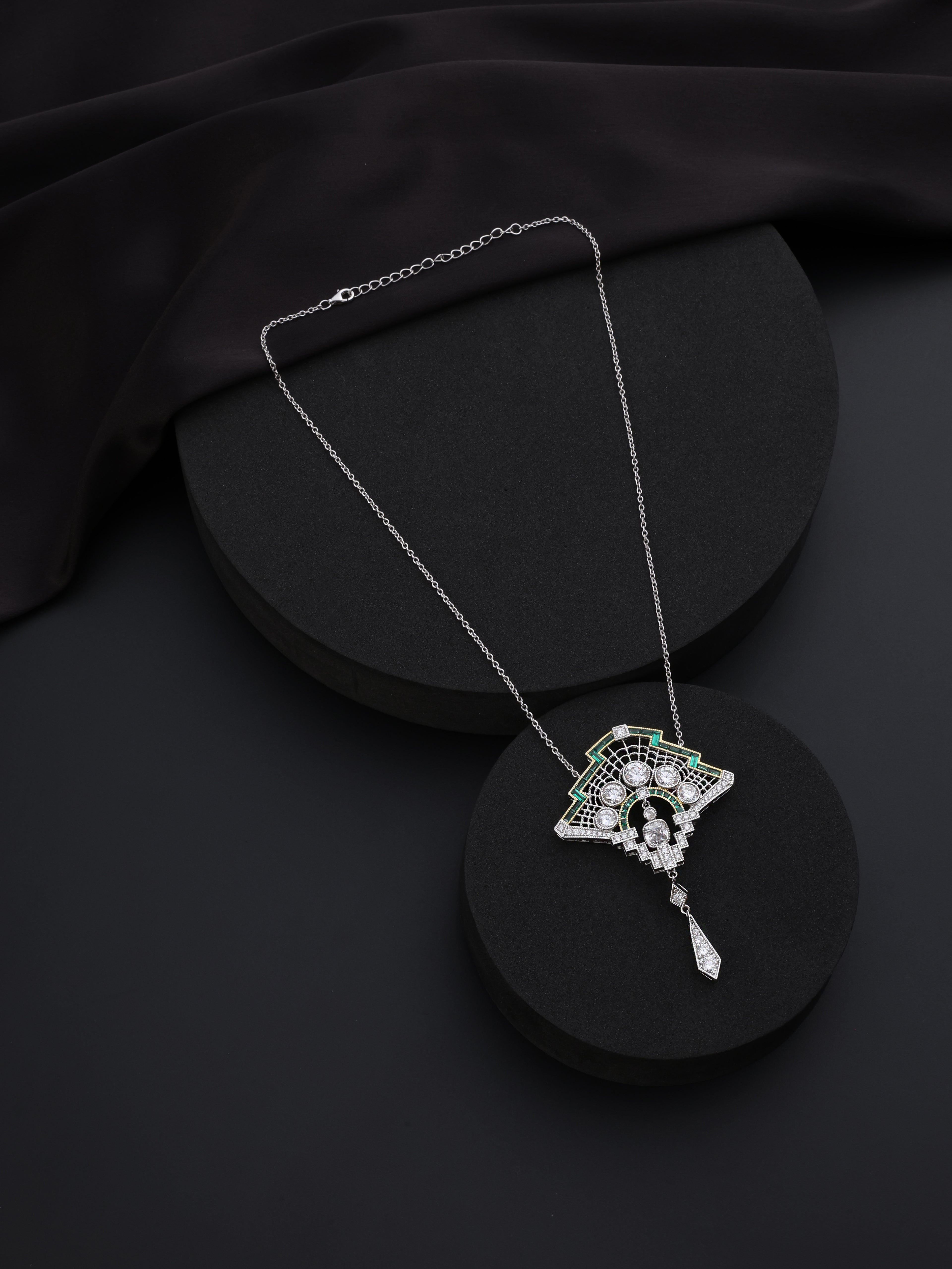 Prism Edge Pendant Chain