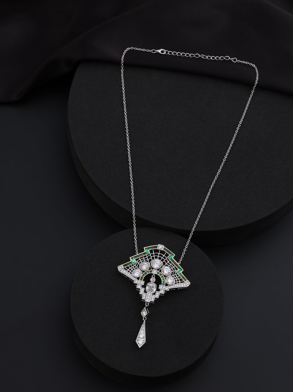 Prism Edge Pendant Chain