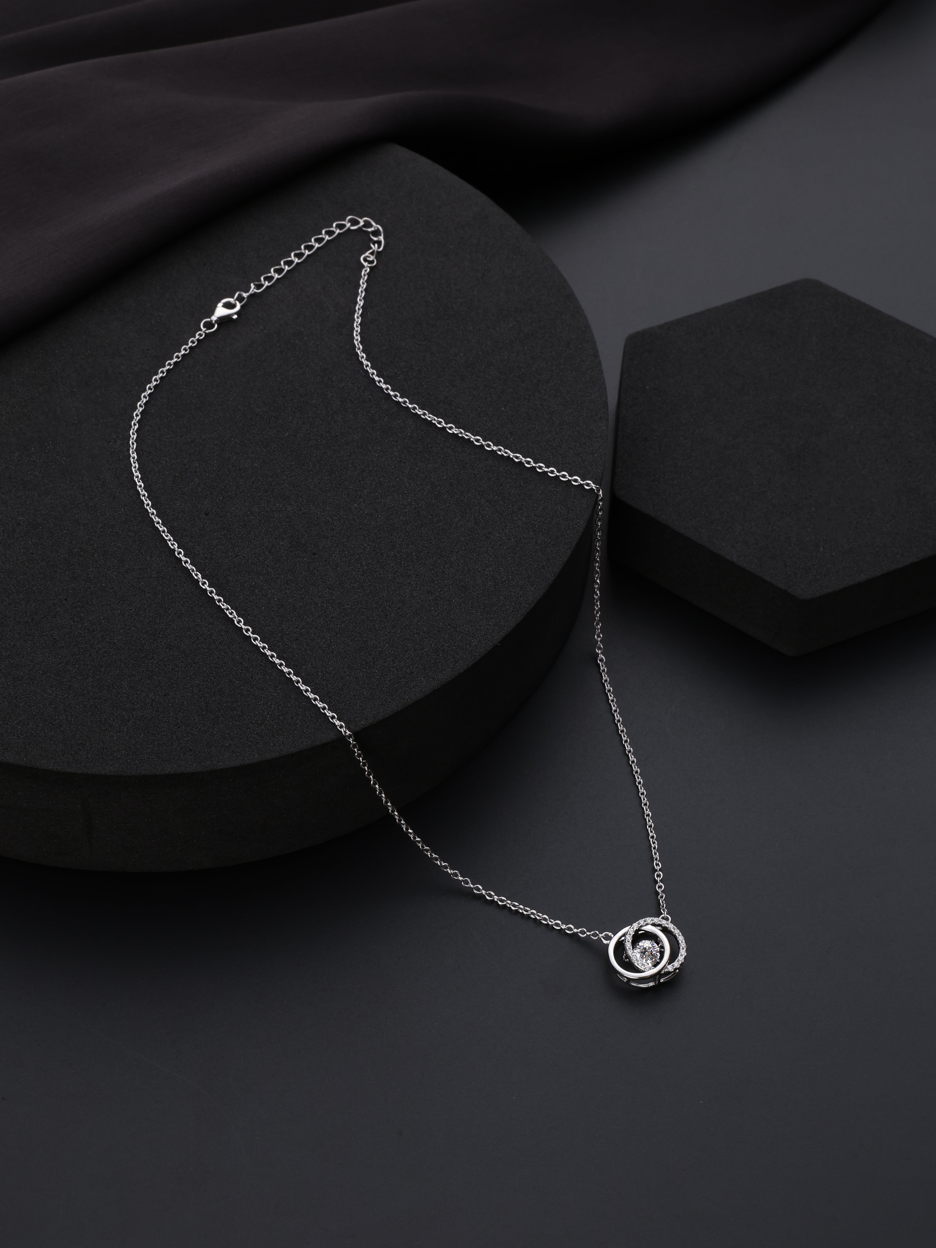 Cellestial Loop Pendant Chain
