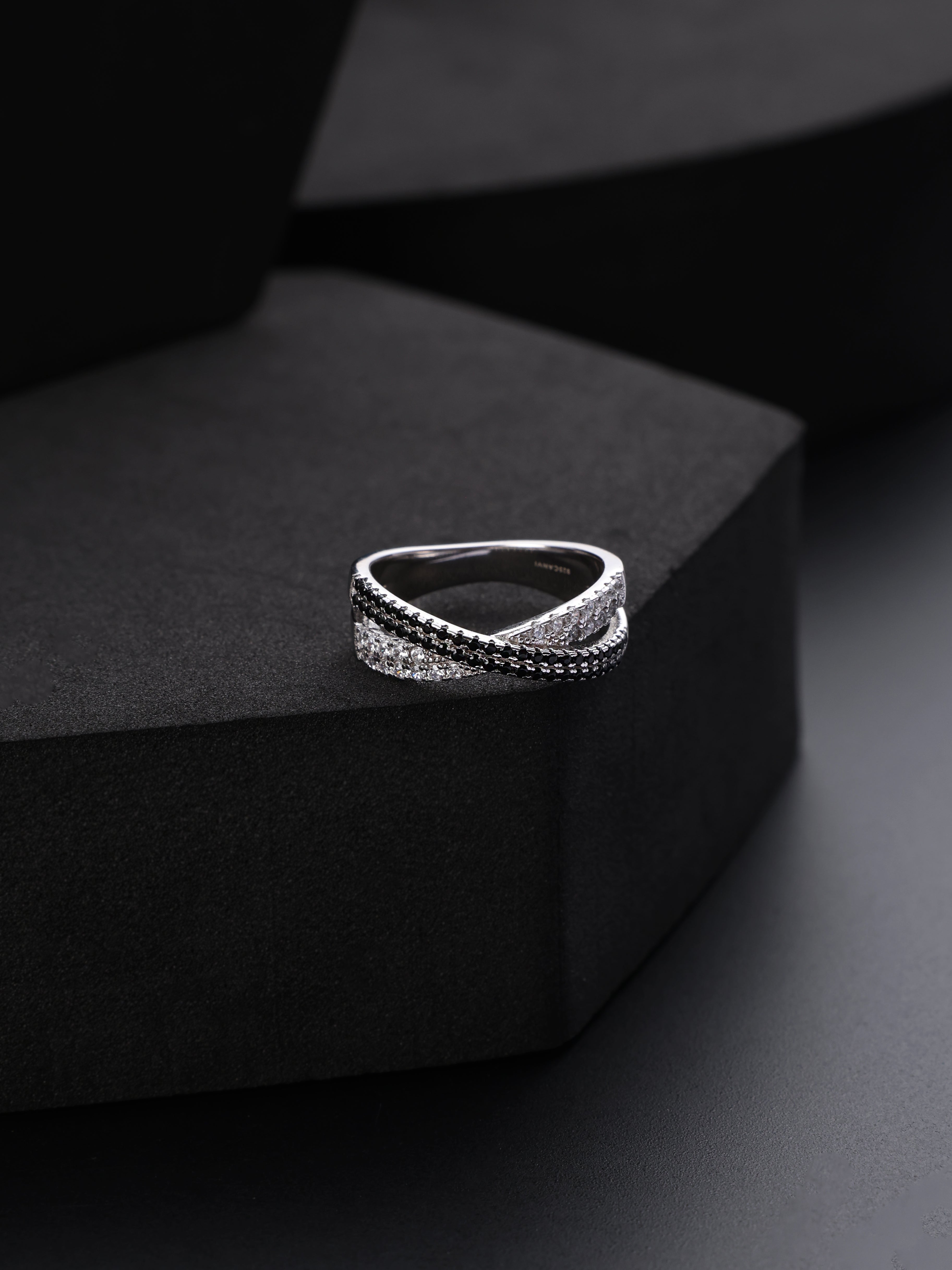 Dual Curve Band
