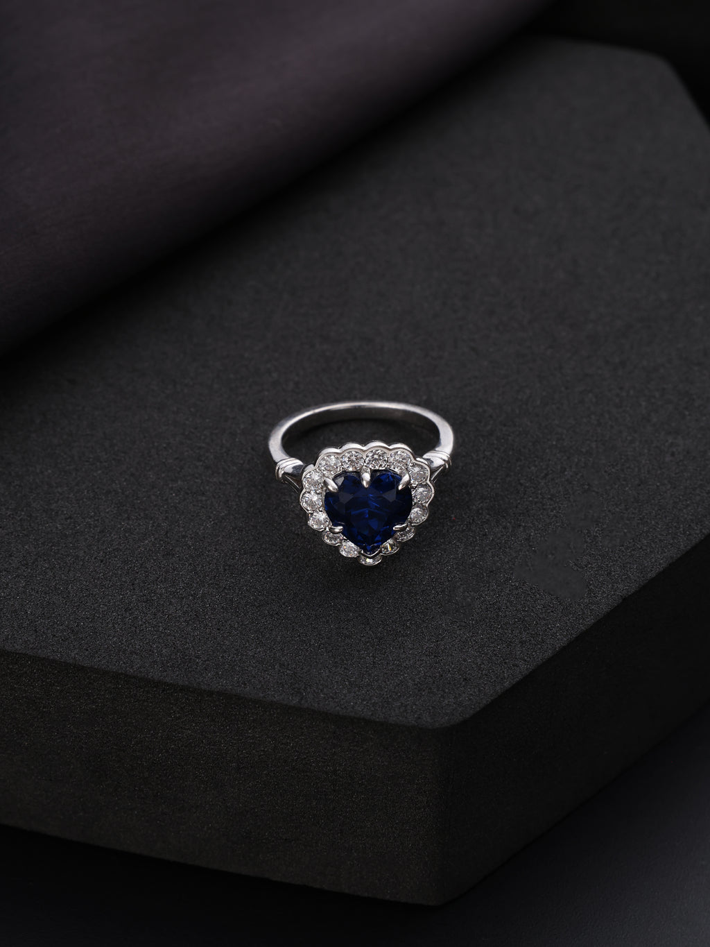 Midnight Heart Ring