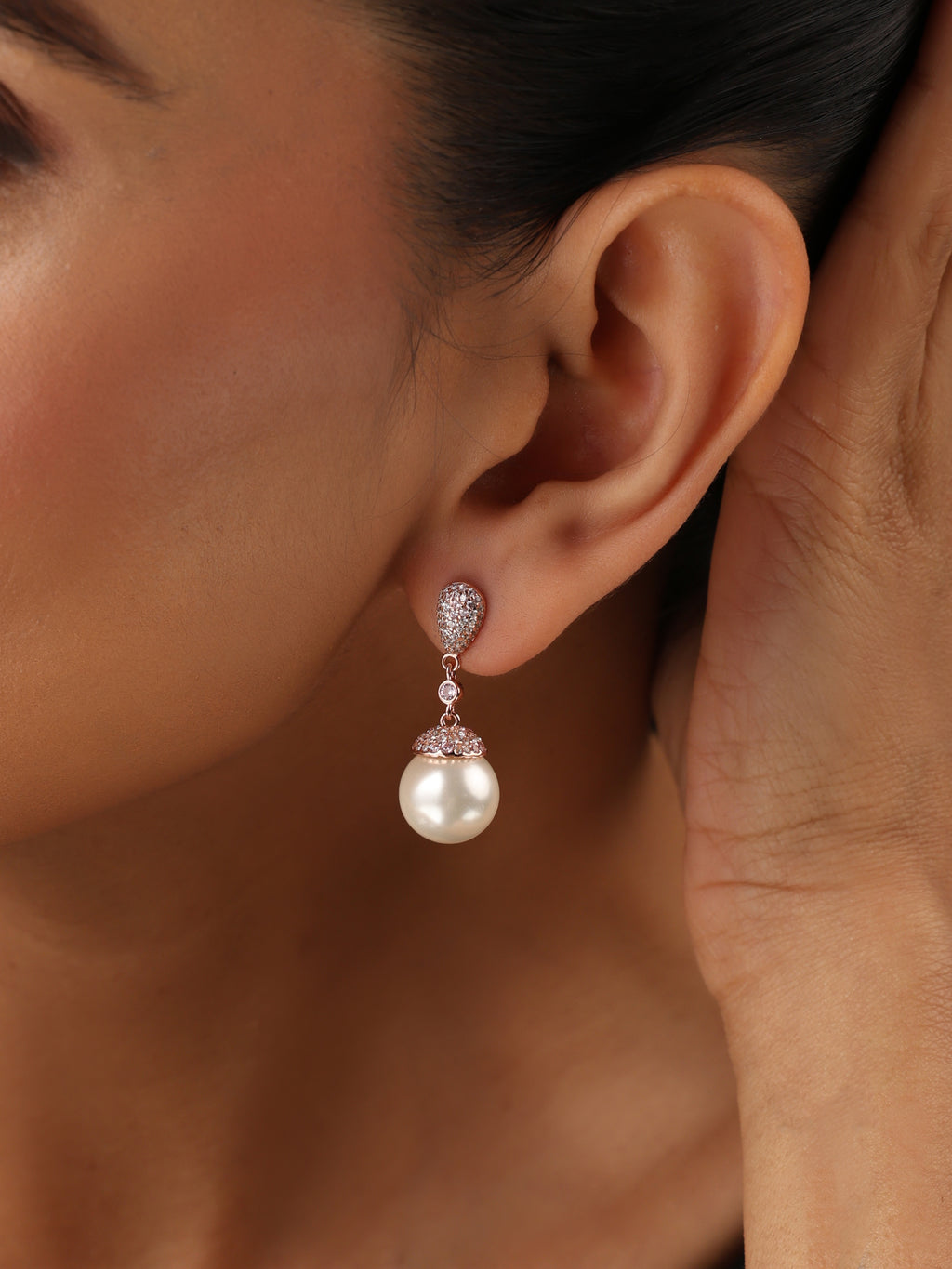 Pearl Kiss Drops