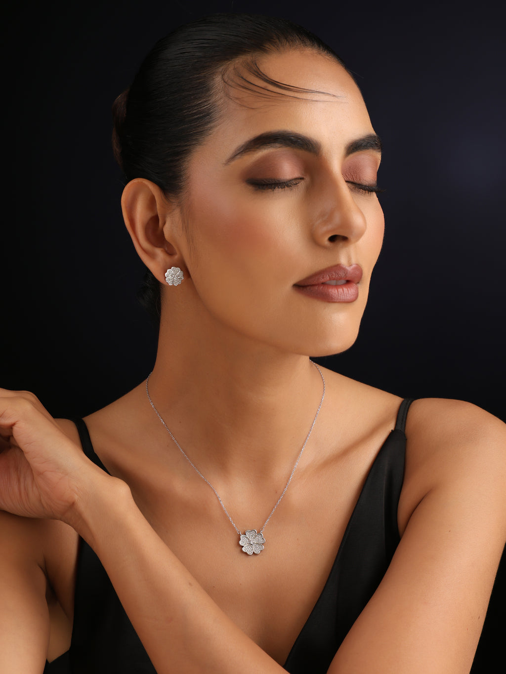 Everyday Bloom Pendant Set